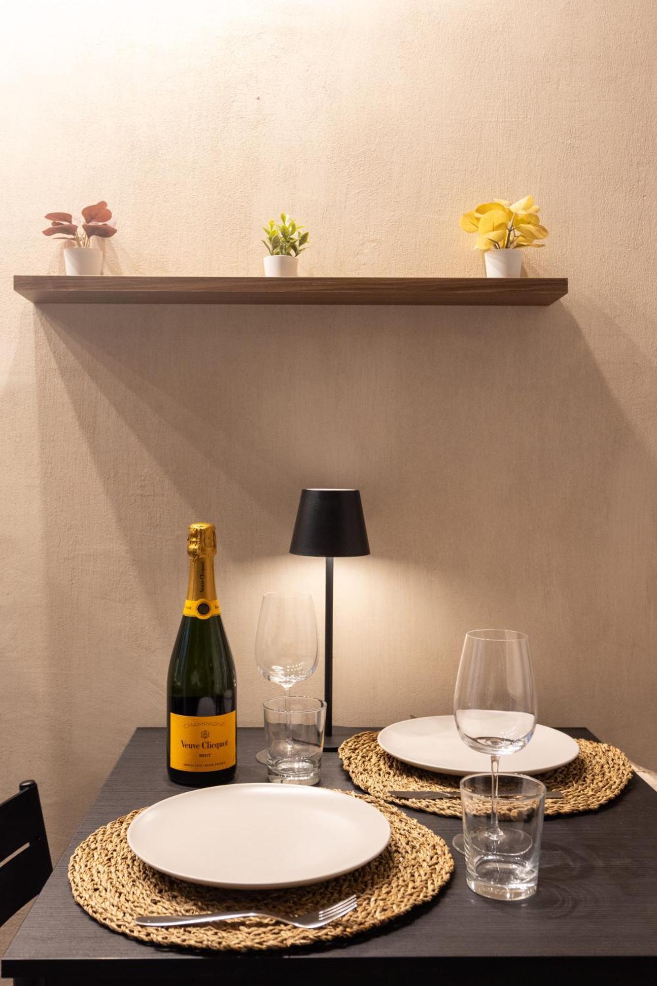 Urban Chic Luxury Suite Apartments Rome Bagian luar foto